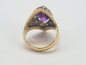 0763: Vintage & Rare: 18ct Gold Corundum Alexandrite 10 Diamonds Cocktail Ring- statement weight