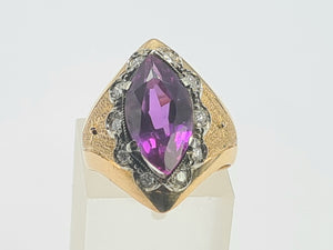 0763: Vintage & Rare: 18ct Gold Corundum Alexandrite 10 Diamonds Cocktail Ring- statement weight