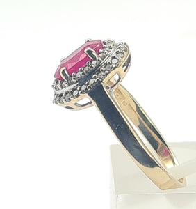 0767: Vintage: 18ct Gold Pink Ruby 45 Diamonds Dress Ring- gorgeous