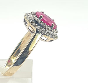 0767: Vintage: 18ct Gold Pink Ruby 45 Diamonds Dress Ring- gorgeous