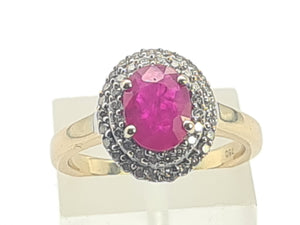 0767: Vintage: 18ct Gold Pink Ruby 45 Diamonds Dress Ring- gorgeous