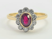 Load image into Gallery viewer, 0770: Vintage 18ct Gold Ruby 10 Diamonds Flower Head Ring- exquisite
