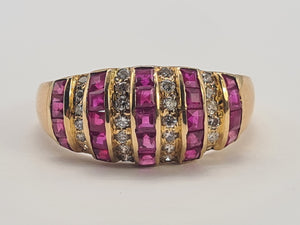 5984: Vintage: 18ct Gold Art Deco Style Rubies Diamonds Cocktail Ring- sparkling symmetry, lovely stones