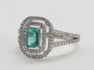 0137: 18ct White Gold Emerald Diamonds Art Deco  Style Ring- truly exquisite