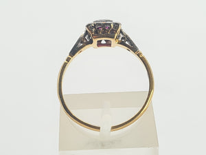 0669: Art Deco- 18ct Gold Ruby 18 Diamonds Geometric Set ring,