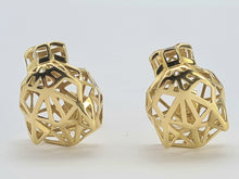 Cargar imagen en el visor de la galería, 0833: Vintage: 18ct Gold Leopard Head Stud Earrings- exceptional detail
