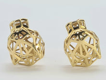 Cargar imagen en el visor de la galería, 0833: Vintage: 18ct Gold Leopard Head Stud Earrings- exceptional detail
