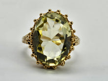 Load image into Gallery viewer, 0804: Vintage: Statement 9ct Gold Green Amethyst Cocktail Ring- Date- Mark 1972
