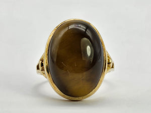 0893: Vintage: 9ct Gold Cabochon Cut Eye of the Tiger Ring-  smooth & mesmeric