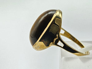 0893: Vintage: 9ct Gold Cabochon Cut Eye of the Tiger Ring-  smooth & mesmeric