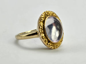 0255: Antique : 10ct Gold Pale Lilac Amethyst Dress Ring- mature stone, lovely hues