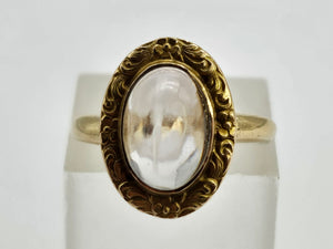 0255: Antique : 10ct Gold Pale Lilac Amethyst Dress Ring- mature stone, lovely hues