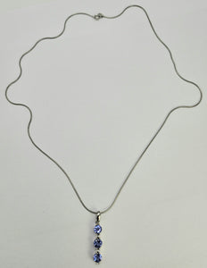 0782: Vintage: 18ct White Gold Necklace (45cm) Tanzanites Diamonds Pendulum Pendant- a beautiful piece