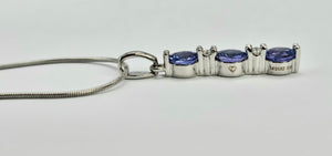 0782: Vintage: 18ct White Gold Necklace (45cm) Tanzanites Diamonds Pendulum Pendant- a beautiful piece