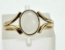 Load image into Gallery viewer, 0803: Vintage: Petite 9ct Gold Cabochon Cut Light Blue Moonstone- delightful
