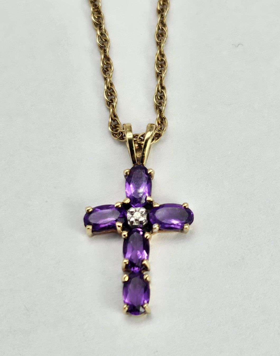 0817: Vintage: 9ct Gold Necklace (40cm) Amethysts Diamond Cross Pendant- exquisite