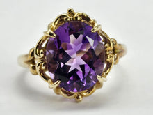 Load image into Gallery viewer, 0894: Vintage: 9ct Gold Rich Purple Amethyst Cocktail Ring- superb
