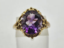 Load image into Gallery viewer, 0894: Vintage: 9ct Gold Rich Purple Amethyst Cocktail Ring- superb
