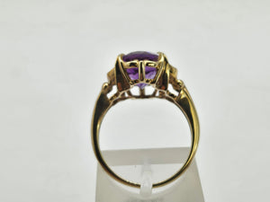 0894: Vintage: 9ct Gold Rich Purple Amethyst Cocktail Ring- superb