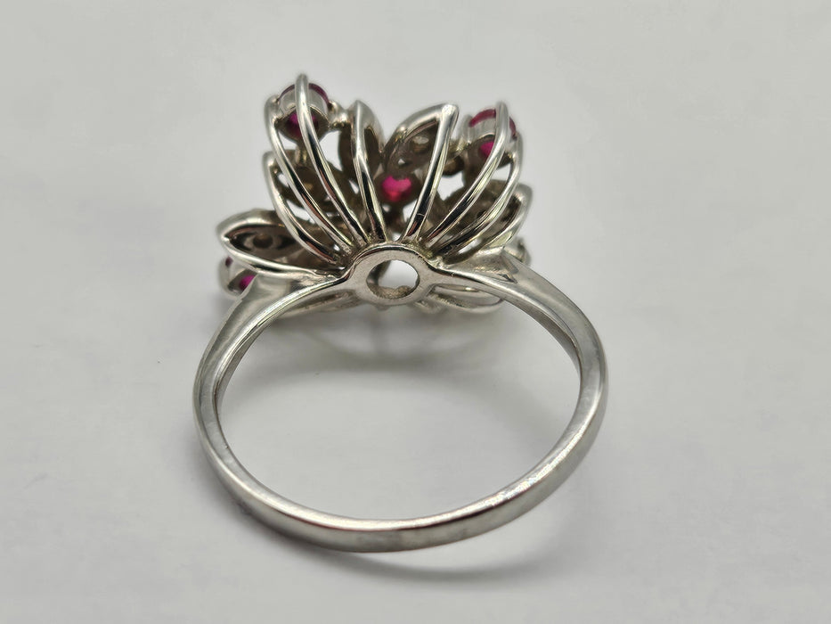6498 Vintage: 18ct White Gold Ruby & Diamond Asymmetric Spray Cluster Ring — From 1973