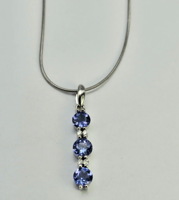 Vintage: 18ct White Gold Tanzanite & Diamond Pendulum Pendant Necklace — 45cm
