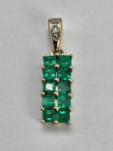 0203: Vintage: 9ct Gold 10 Emeralds Diamond Geometric Set Pendant- lovely