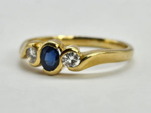 0760: Vintage: 18ct Gold Art Deco Blue Sapphire Diamonds 3 Stone Ring- old is beautiful