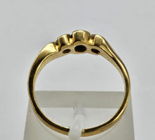 Load image into Gallery viewer, 0760: Vintage: 18ct Gold Art Deco Blue Sapphire Diamonds 3 Stone Ring- old is beautiful
