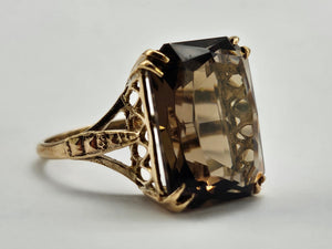 0877: Vintage:: 9ct Gold Emerald Cut Cognac Quartz Ring- Date-Mark 1962