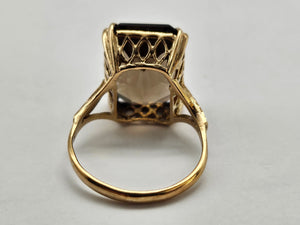 0877: Vintage:: 9ct Gold Emerald Cut Cognac Quartz Ring- Date-Mark 1962