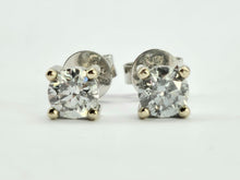 Load image into Gallery viewer, 0918: Vintage: 18ct White Gold Brilliant Cut Diamonds (0.6ct) Stud Earrings
