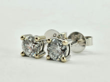 Load image into Gallery viewer, 0918: Vintage: 18ct White Gold Brilliant Cut Diamonds (0.6ct) Stud Earrings
