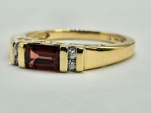 Load image into Gallery viewer, 0864: Vintage: 14ct Gold Emerald Cut Almandine Garnets Dress/Stacker Ring-&nbsp;
