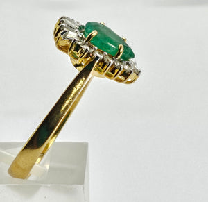 0911: Vintage: Exceptional 18ct Gold Emerald (1.25ct) Diamonds (0.56ct) Ring- Lush