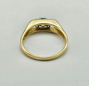 0927:Vintage: Geometric Set 18ct Gold Emerald Diamonds Dress Ring- Date- Mark 1970