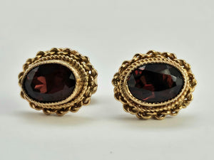 0784: Vintage: 9ct Gold Oval Rich Red Garnet Earrings- Date-Mark 1988