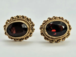 0784: Vintage: 9ct Gold Oval Rich Red Garnet Earrings- Date-Mark 1988