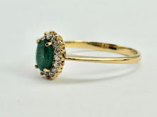 Load image into Gallery viewer, 0814: Vintage: 18ct Gold Emerald 16 Diamonds Daisy Ring-
