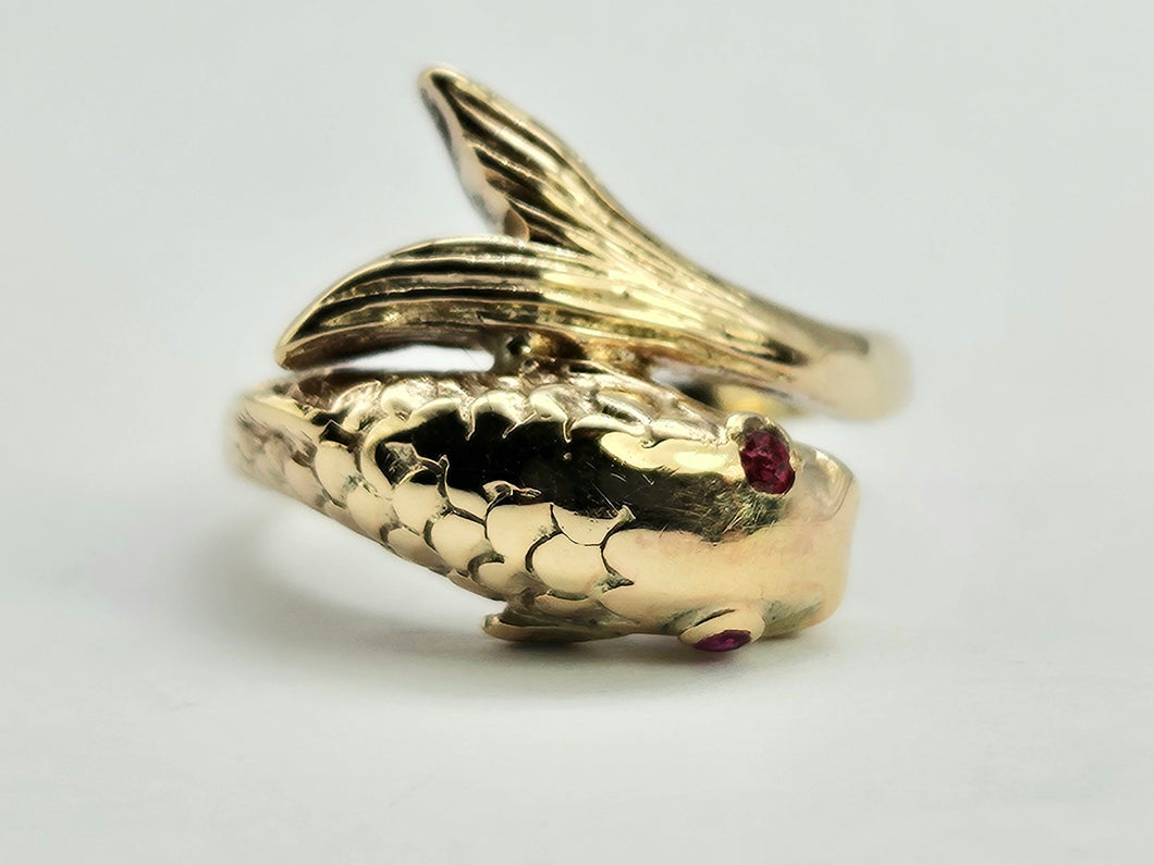 0731: Vintage: 60 years Old 9ct Gold Snake Ring- Date-Mark 1965- remarkable condition