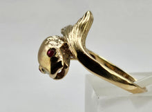 Load image into Gallery viewer, 0731: Vintage: 60 years Old 9ct Gold Snake Ring- Date-Mark 1965- remarkable condition
