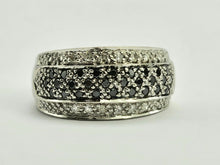 Load image into Gallery viewer, 0322: Vintage: 9ct White  Gold Black &amp; White Diamonds Ring
