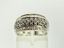 Load image into Gallery viewer, 0322: Vintage: 9ct White  Gold Black &amp; White Diamonds Ring
