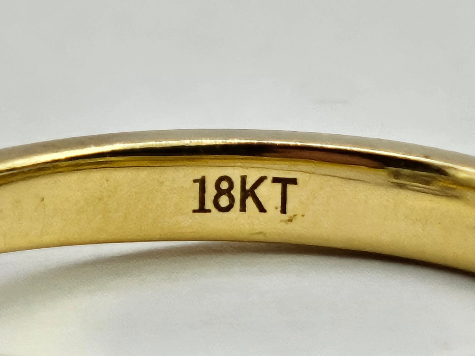6320  Vintage: 18ct Gold Princess cut Diamonds (0.6ct) Geometric Set Ring