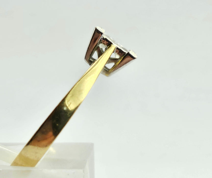 6320  Vintage: 18ct Gold Princess cut Diamonds (0.6ct) Geometric Set Ring