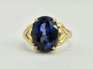 0765: Vintage; 9ct Gold French Blue Sapphire Cocktail Ring- remarkable