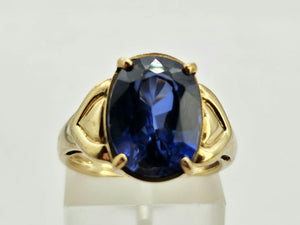 0765: Vintage; 9ct Gold French Blue Sapphire Cocktail Ring- remarkable