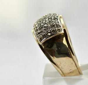 0768 : Vintage: 9ct Gold 70 Round Cut Diamonds Dress Ring- 1ct of sparkling diamonds