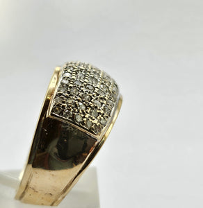 0768 : Vintage: 9ct Gold 70 Round Cut Diamonds Dress Ring- 1ct of sparkling diamonds