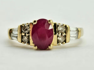 0795: Vintage: 14ct Gold Rubies Baguette Diamonds Dress Ring- lovely symmetry