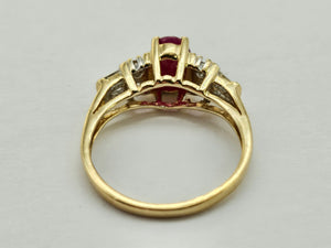 0795: Vintage: 14ct Gold Rubies Baguette Diamonds Dress Ring- lovely symmetry